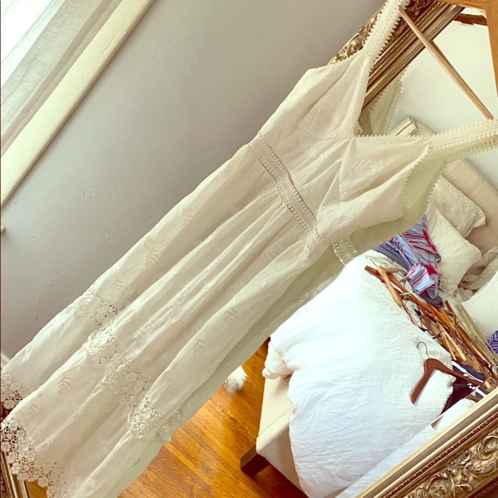 Gorgeous white lace midi dress ABS brand